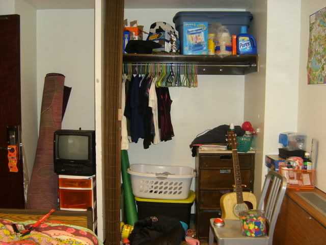ai101.photobucket.com_albums_m68_susannajill_Room_20Cleaning_cleanroom002.jpg