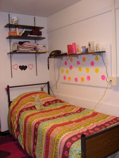 ai101.photobucket.com_albums_m68_susannajill_Room_20Cleaning_cleanroom010_1.jpg