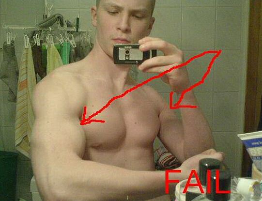 awww.moglik.com_i_aa_p_rb_photoshop_fail_muscle_biceps.jpg