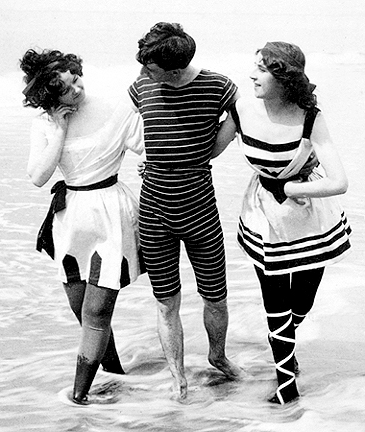 awww.victoriana.com_Fashion_Images_bathingsuit_6.jpg